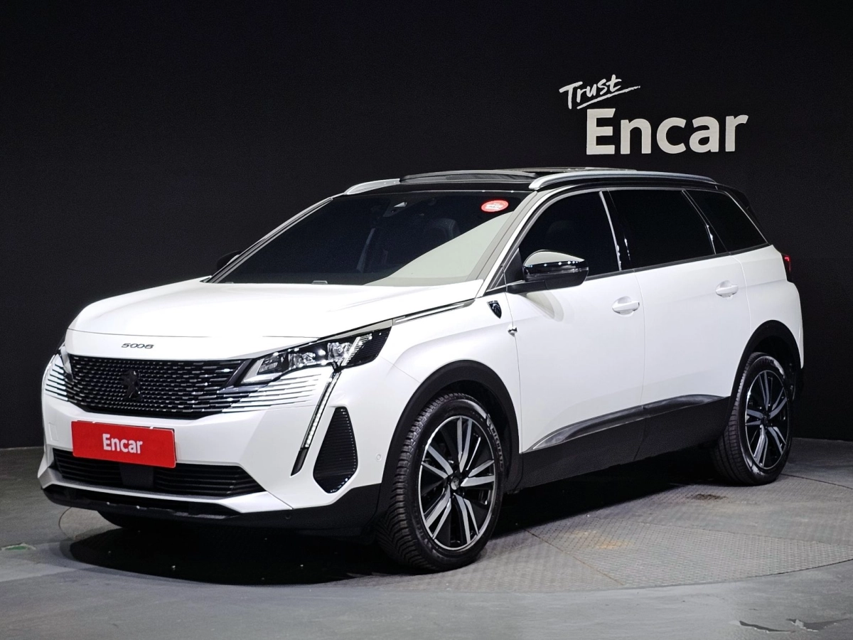 PEUGEOT 5008  2023