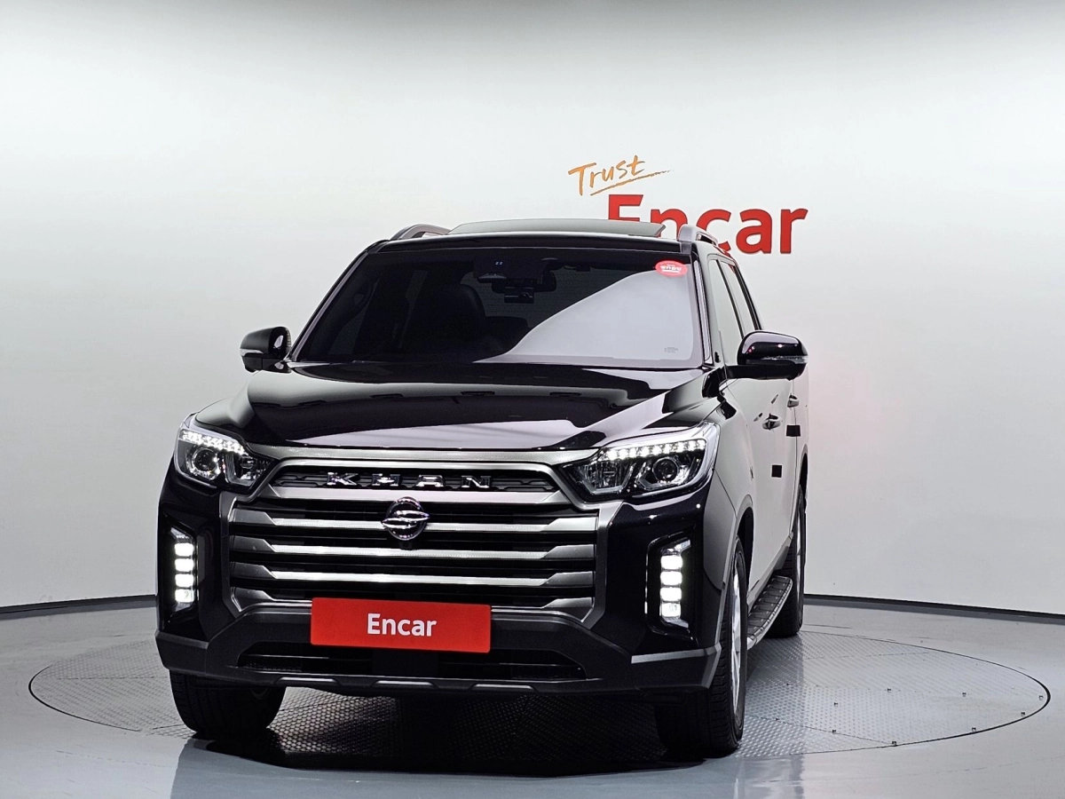 SSANGYONG REXTON SPORTS CAR