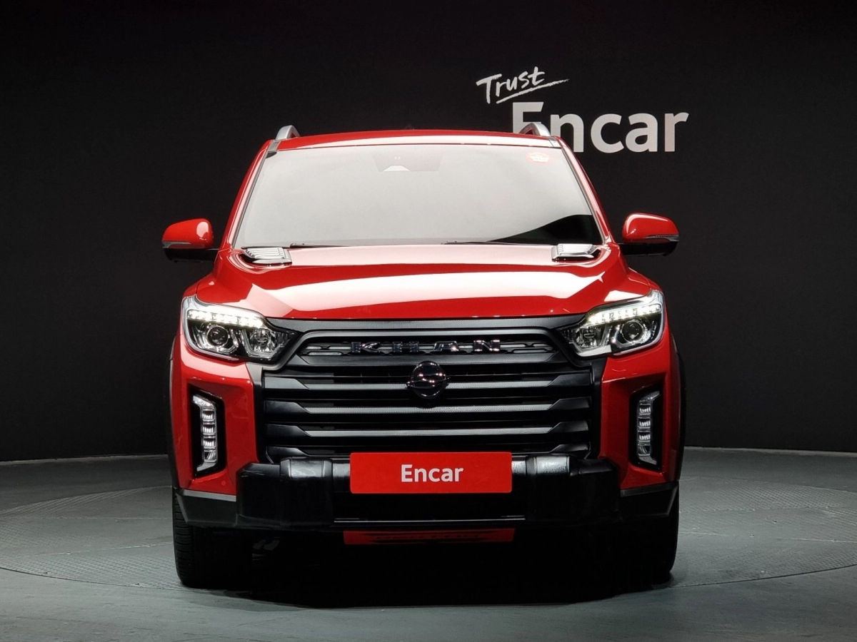 SSANGYONG REXTON SPORTS CAR