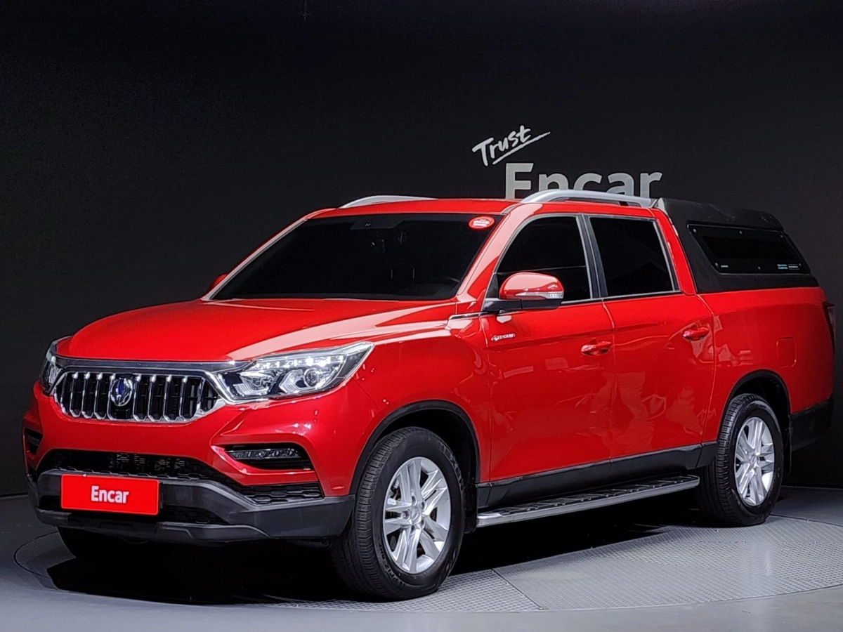 SSANGYONG REXTON SPORTS CAR