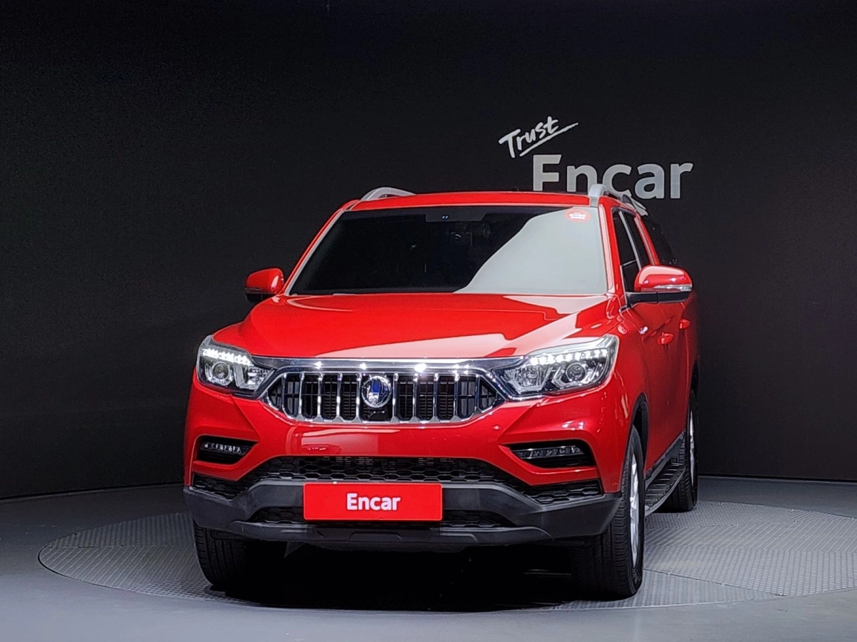 SSANGYONG REXTON SPORTS CAR