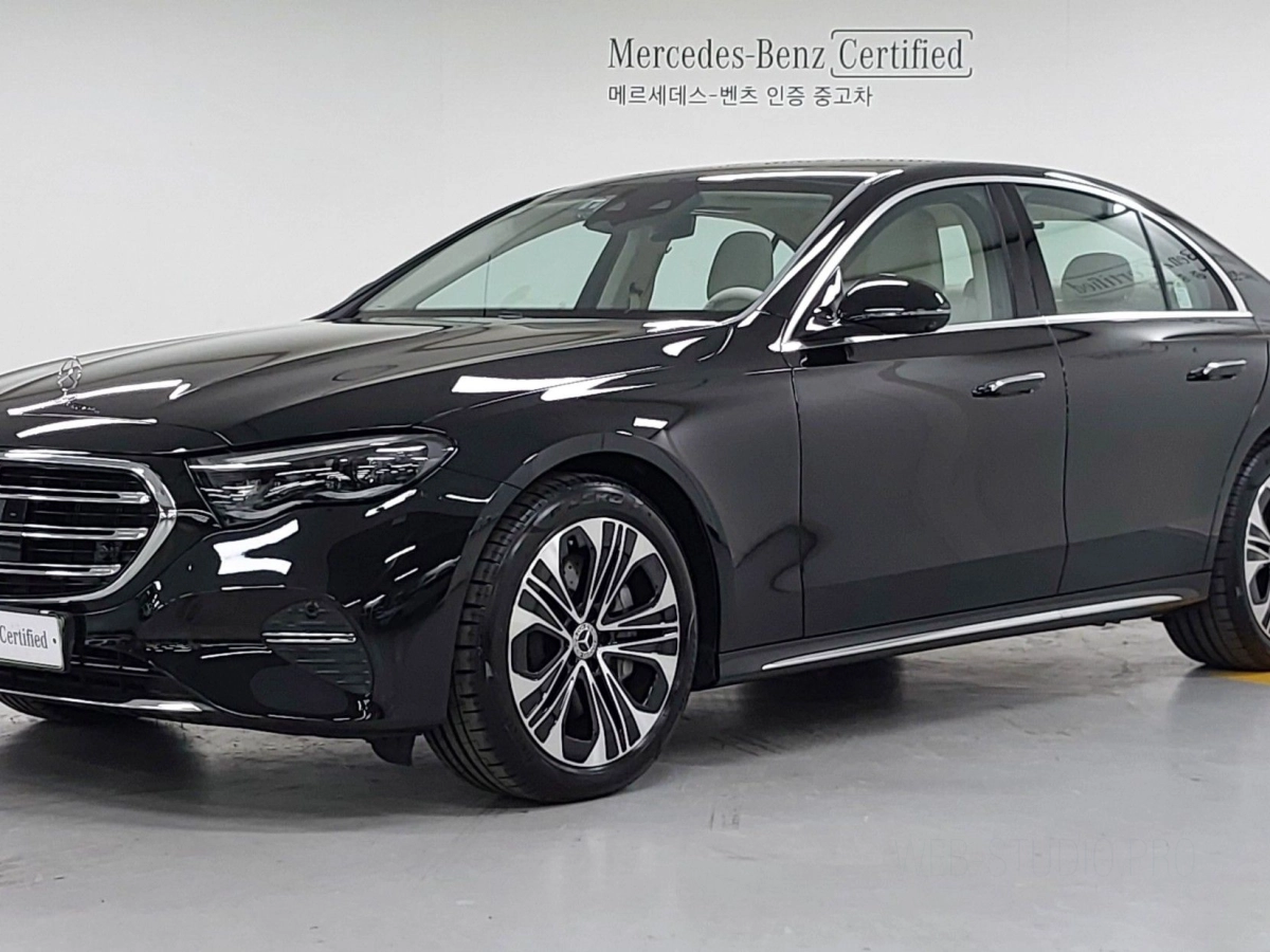 MERCEDES BENZ E-CLASS W214  2025