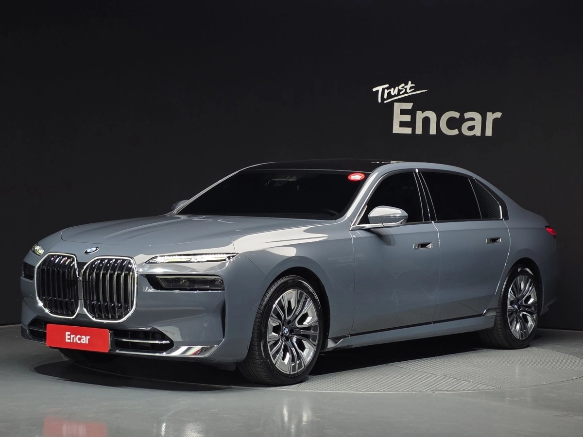 BMW 7-SERIES G70 2023