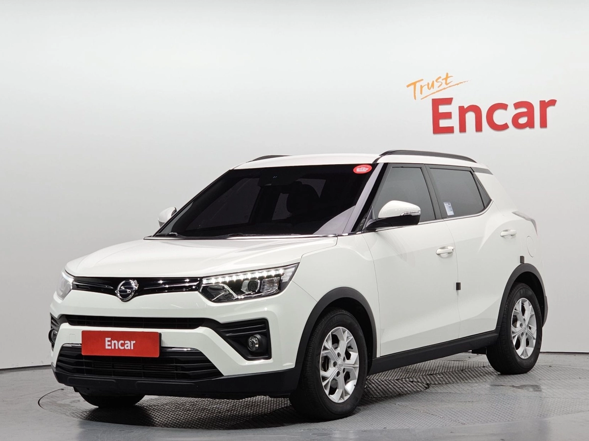 SSANGYONG TIVOLI VERY NEW