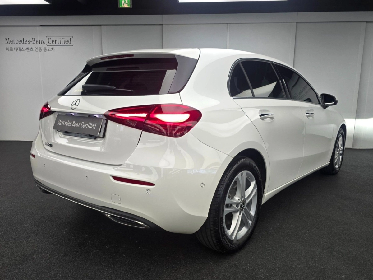 MERCEDES BENZ A-CLASS W177