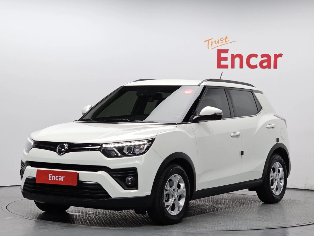 SSANGYONG TIVOLI VERY NEW