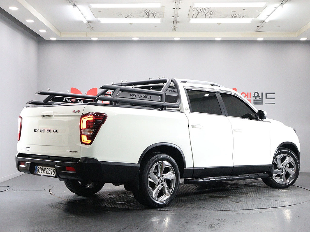 SSANGYONG REXTON SPORTS CAR