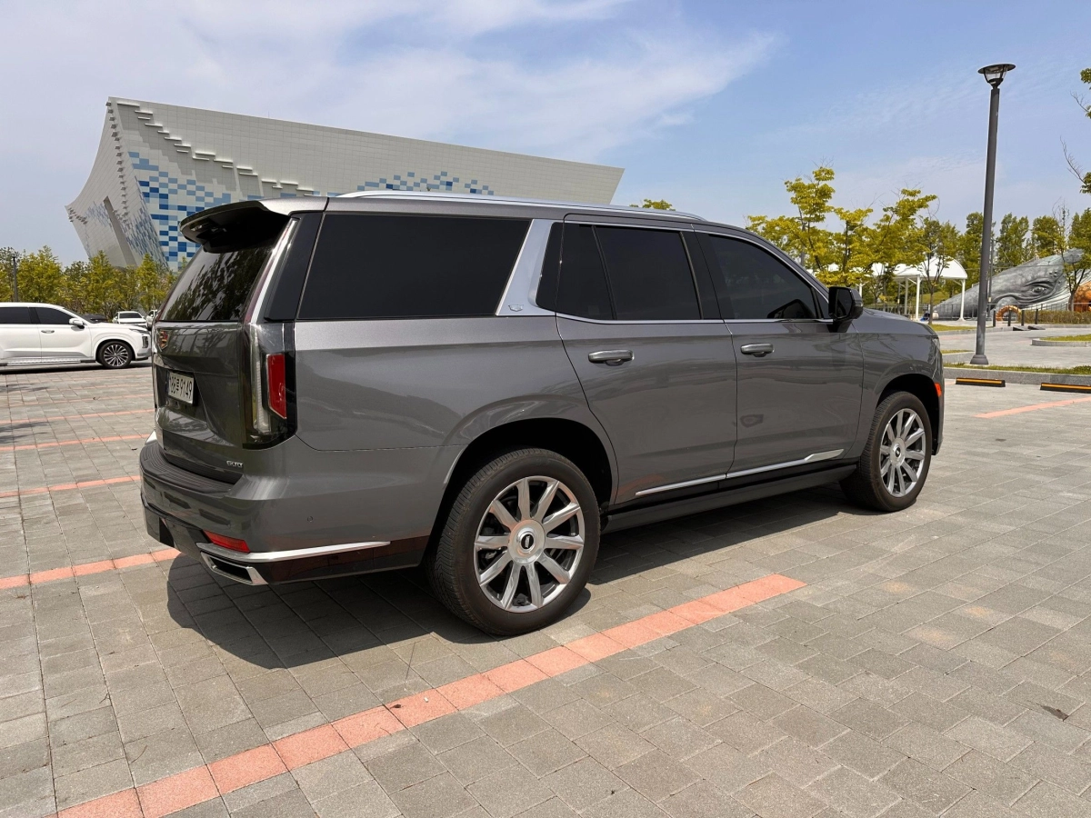 CADILLAC ESCALADE