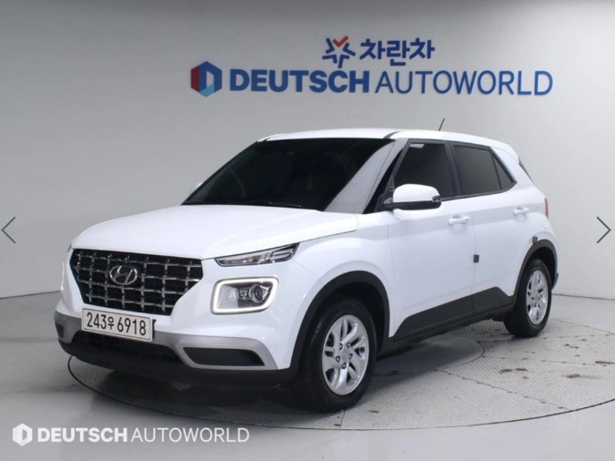 HYUNDAI VENUE