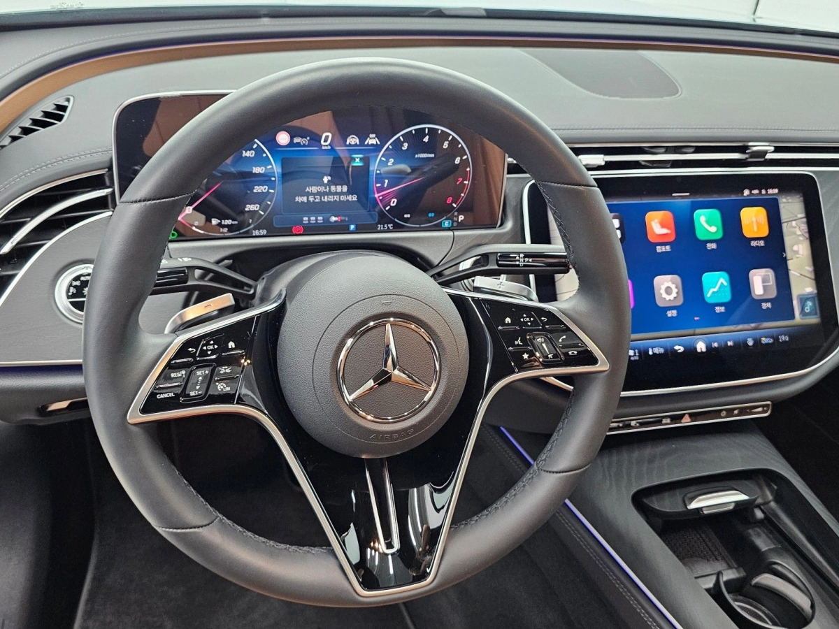 MERCEDES BENZ E-CLASS W214