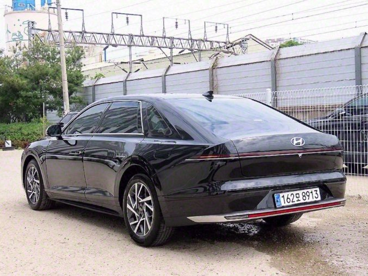 HYUNDAI GRANDEUR HYBRID GN7