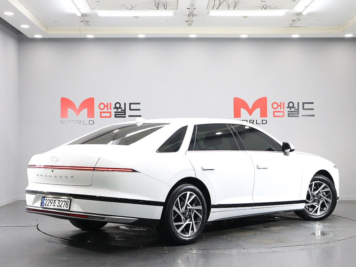 HYUNDAI GRANDEUR GN7