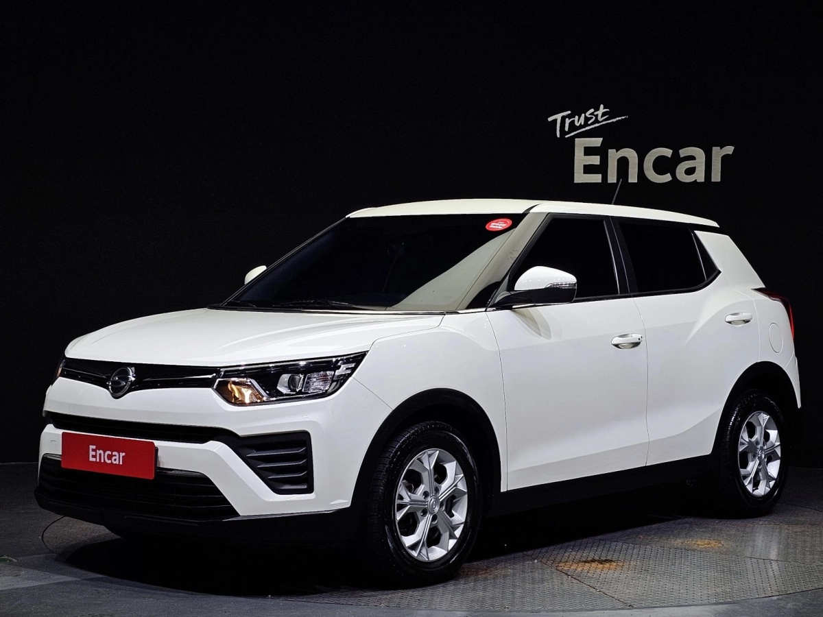 SSANGYONG TIVOLI VERY NEW