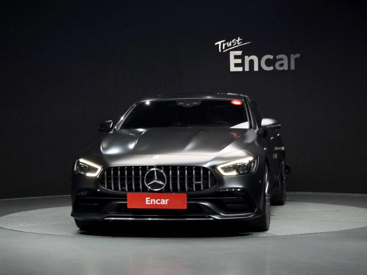 MERCEDES BENZ AMG GT