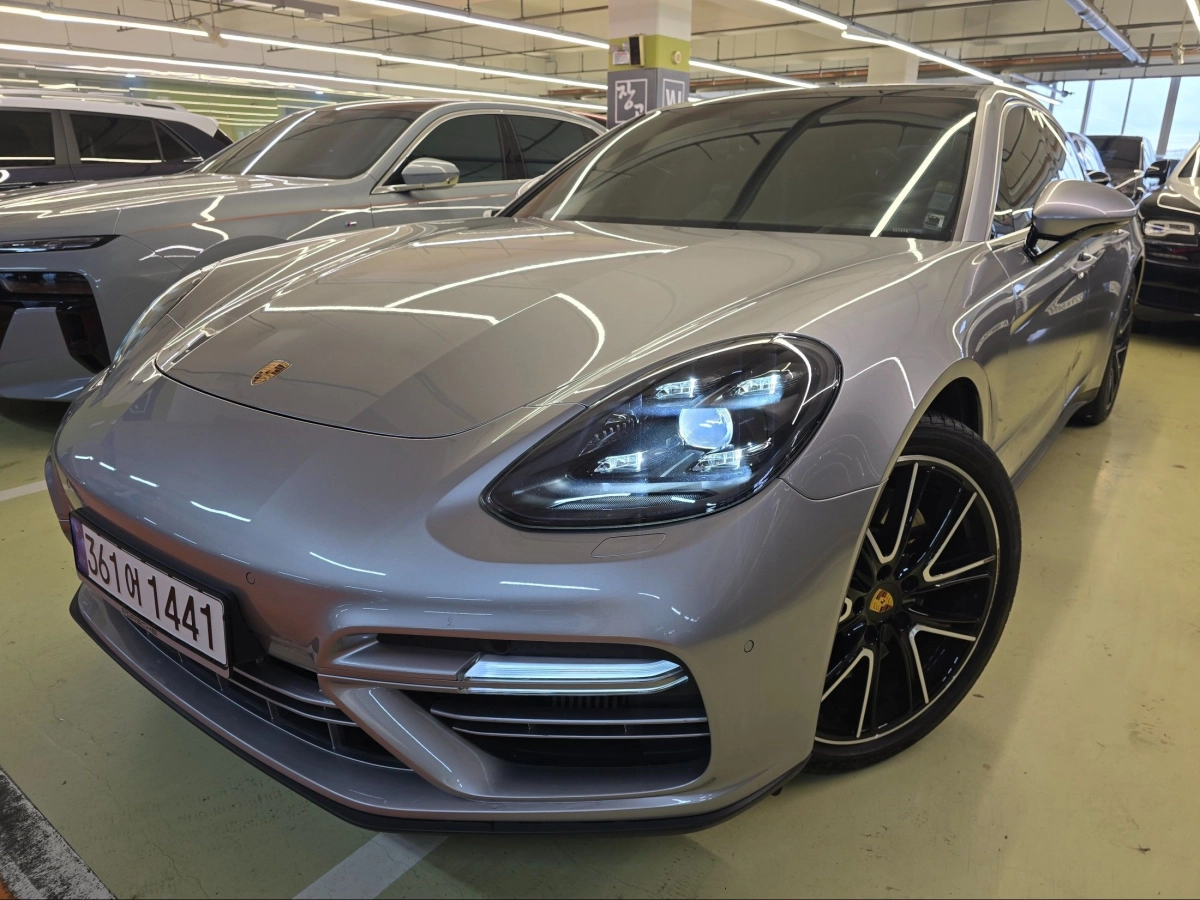 PORSCHE PANAMERA 971  2019