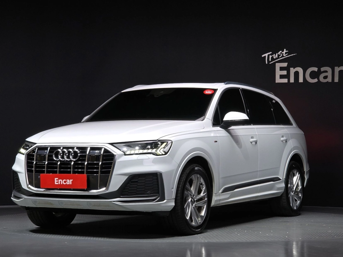 AUDI Q7 4M