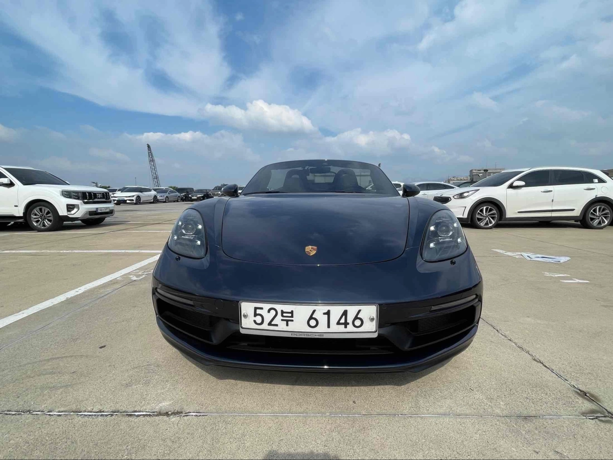 PORSCHE 718 BOXSTER