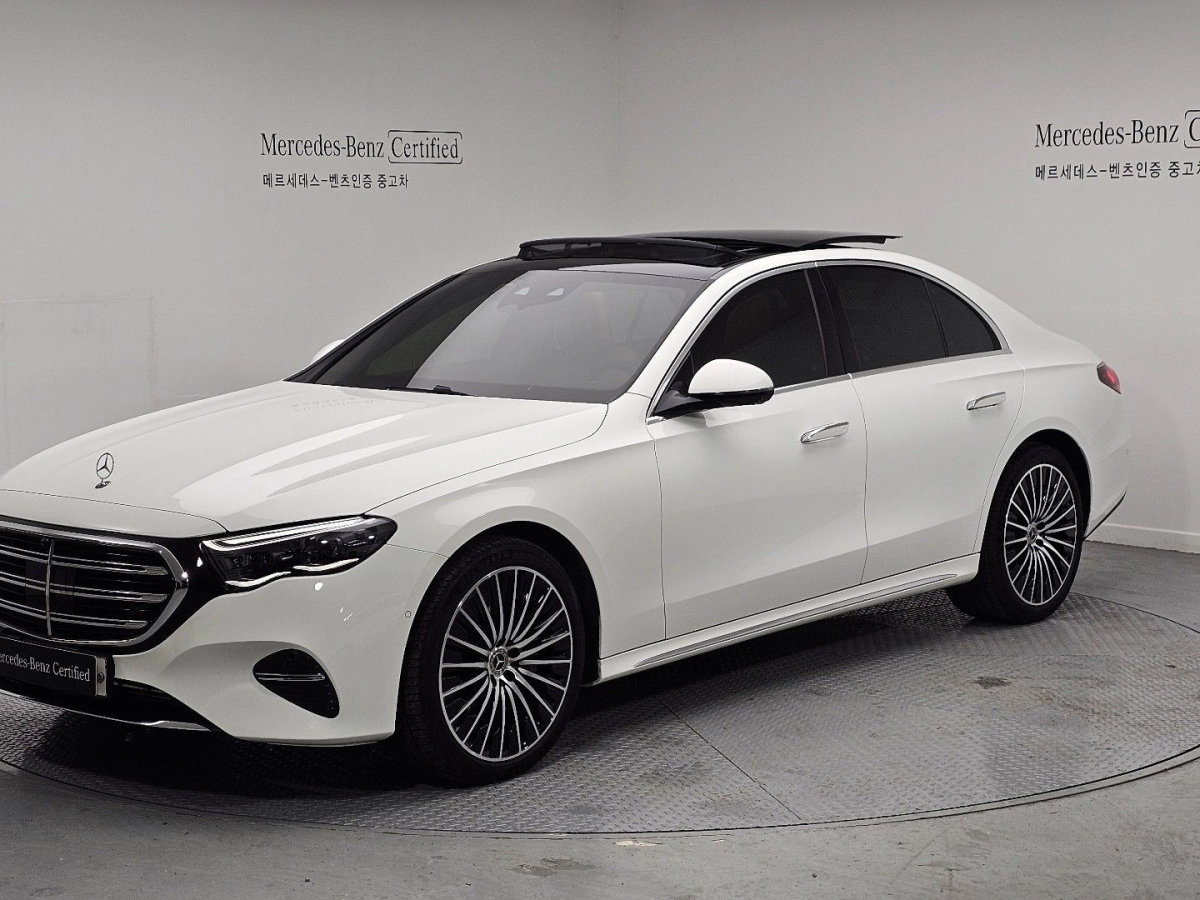 MERCEDES BENZ E-CLASS W214  2024