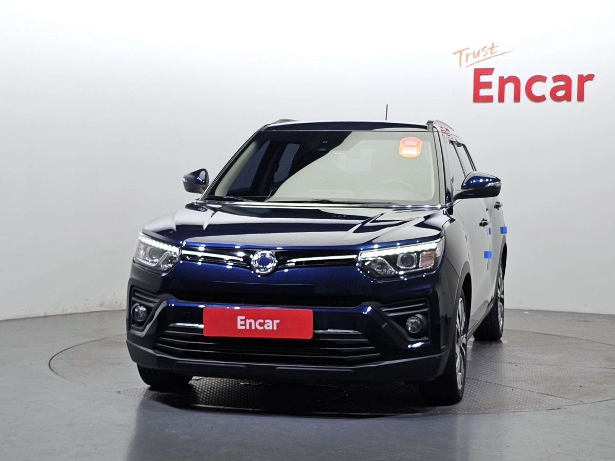 SSANGYONG TIVOLI VERY NEW