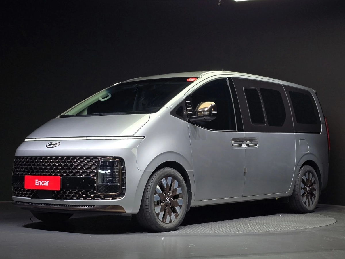 HYUNDAI STARIA 2021
