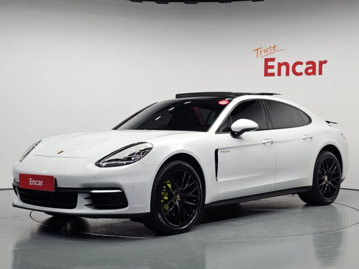 PORSCHE PANAMERA 971  2019