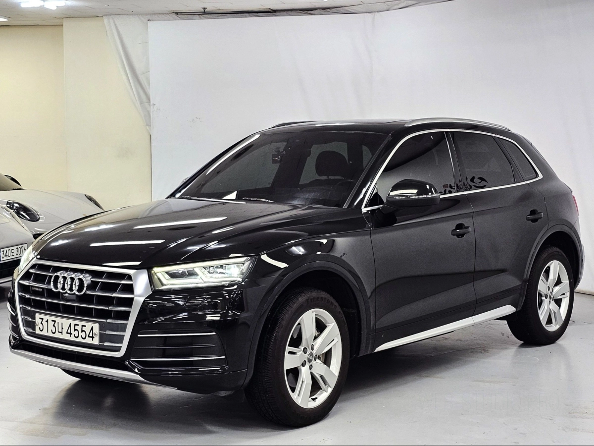 AUDI Q5 FY