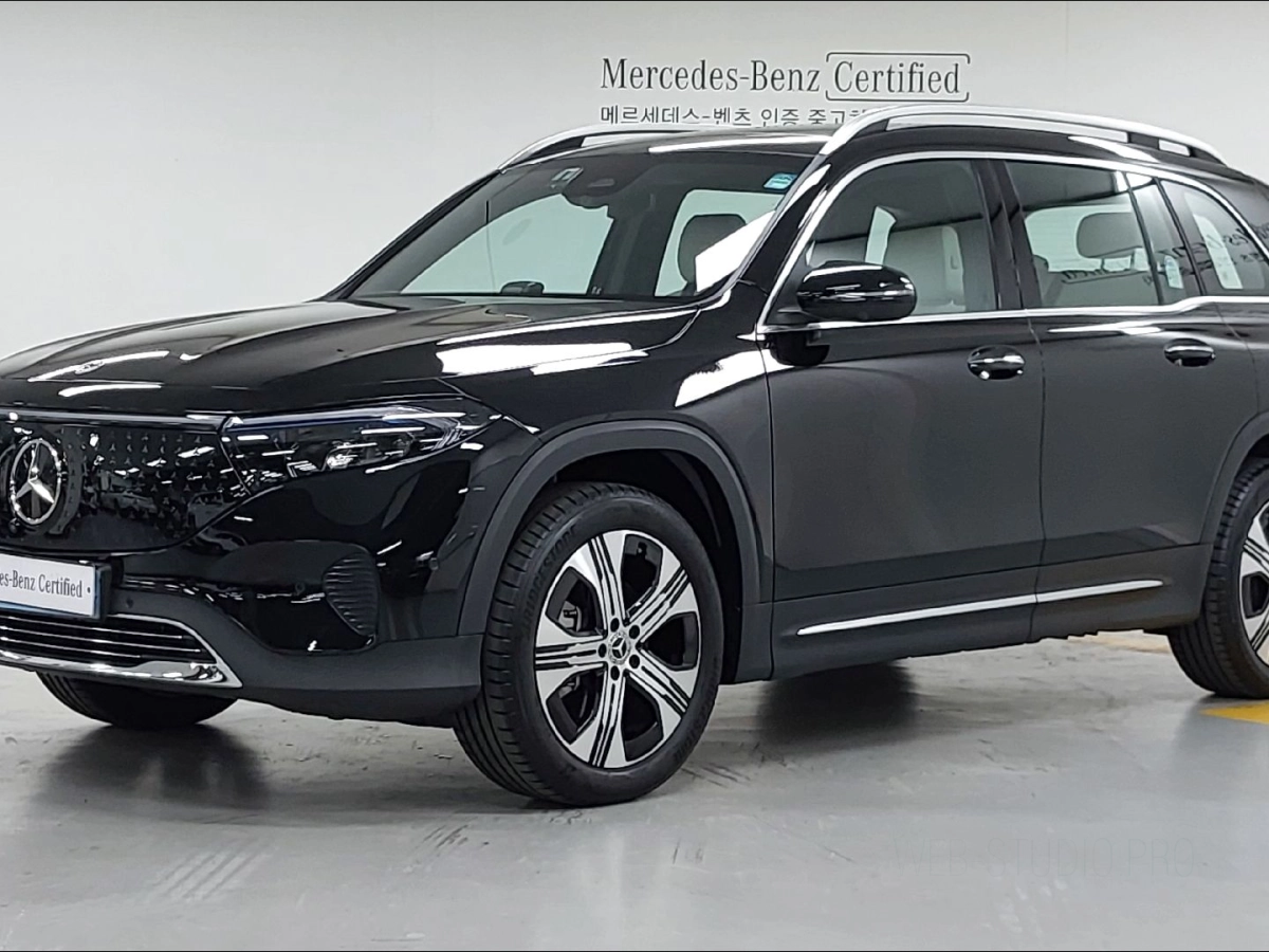 MERCEDES BENZ EQB X243  2024