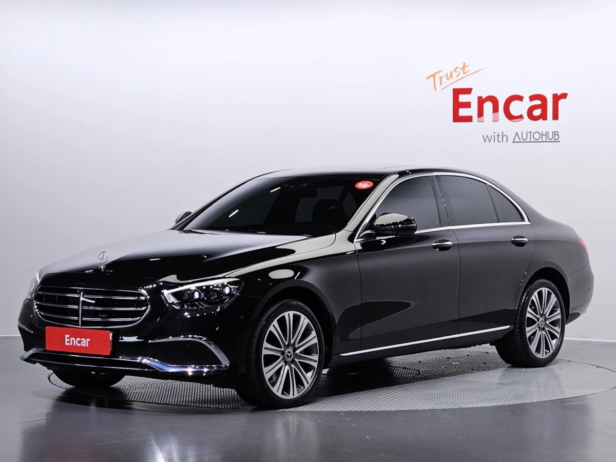 MERCEDES BENZ E-CLASS W213 2023