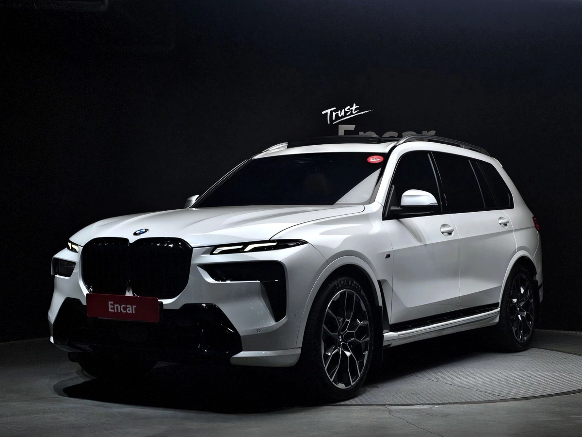 BMW X7 G07 2025