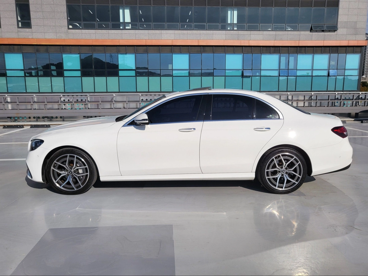 MERCEDES BENZ E-CLASS W213