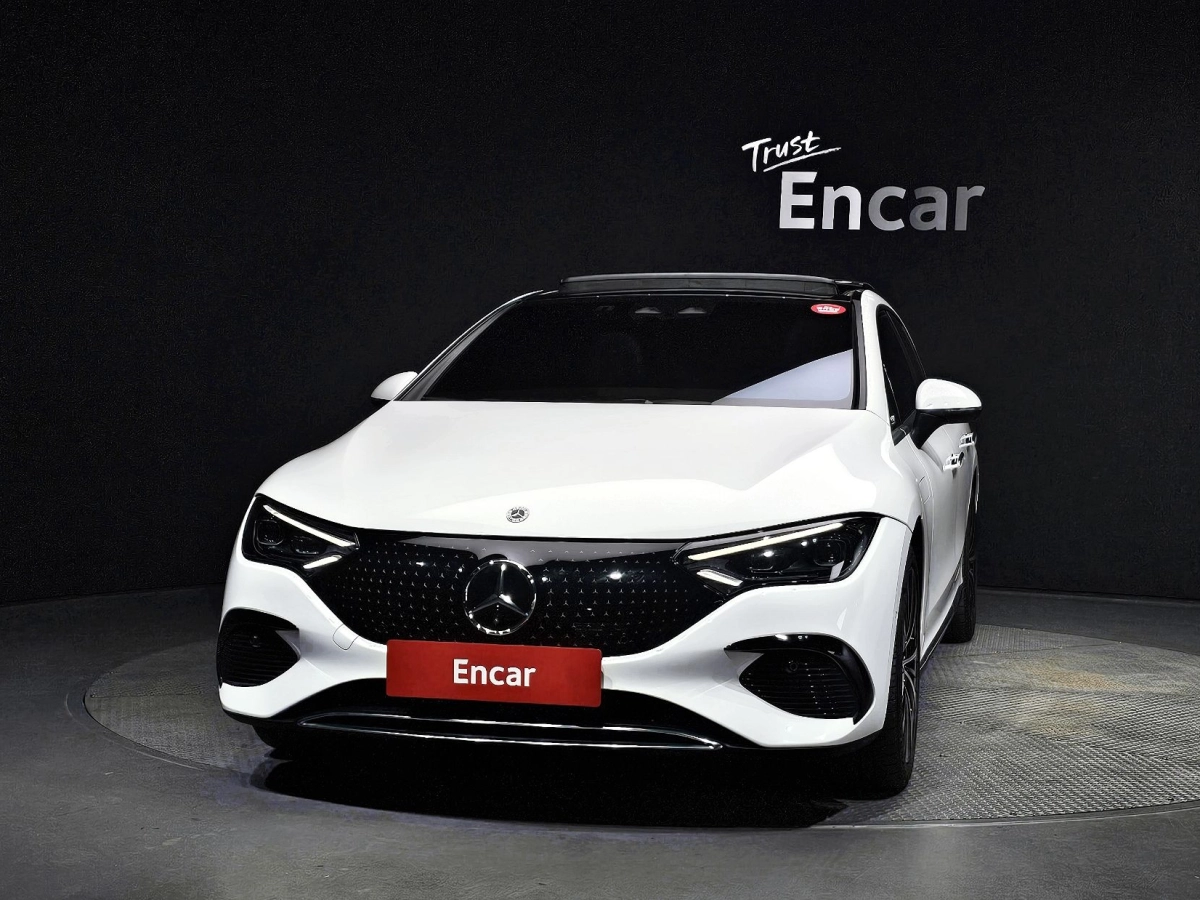 MERCEDES BENZ EQE V295