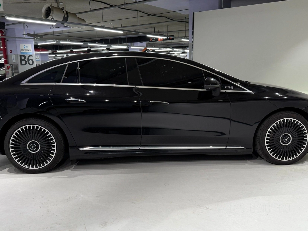 MERCEDES BENZ EQE V295