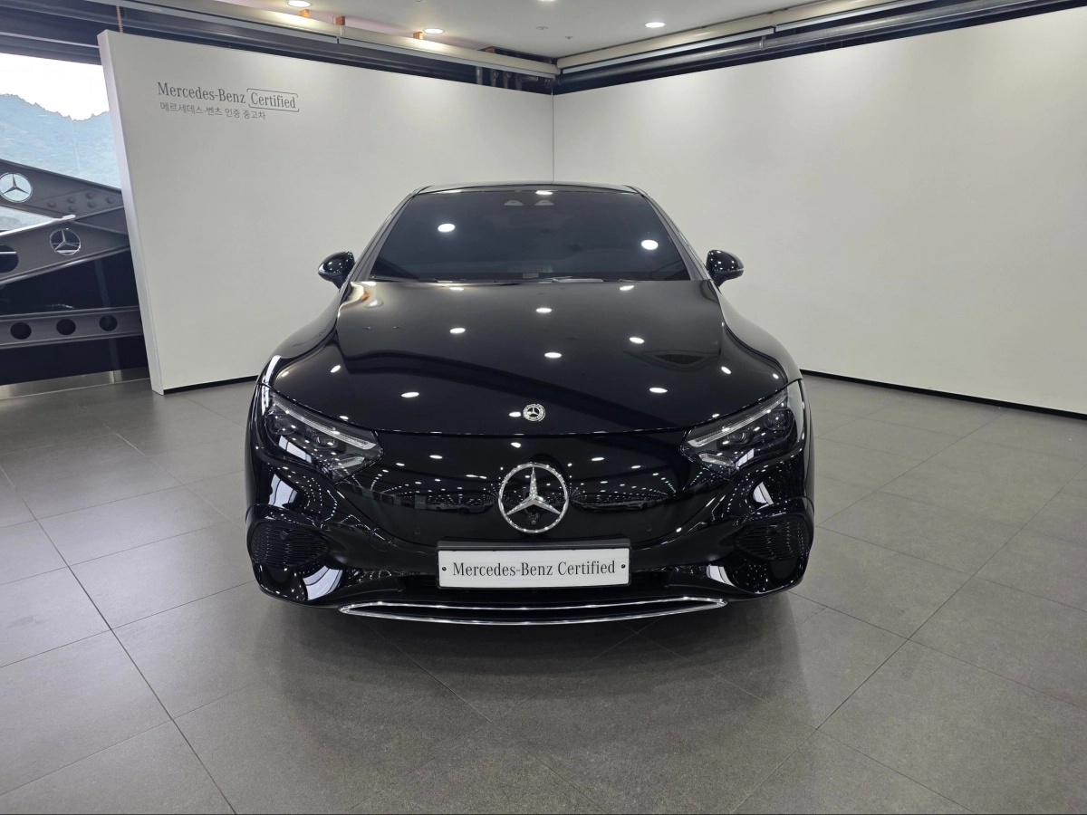 MERCEDES BENZ EQE V295