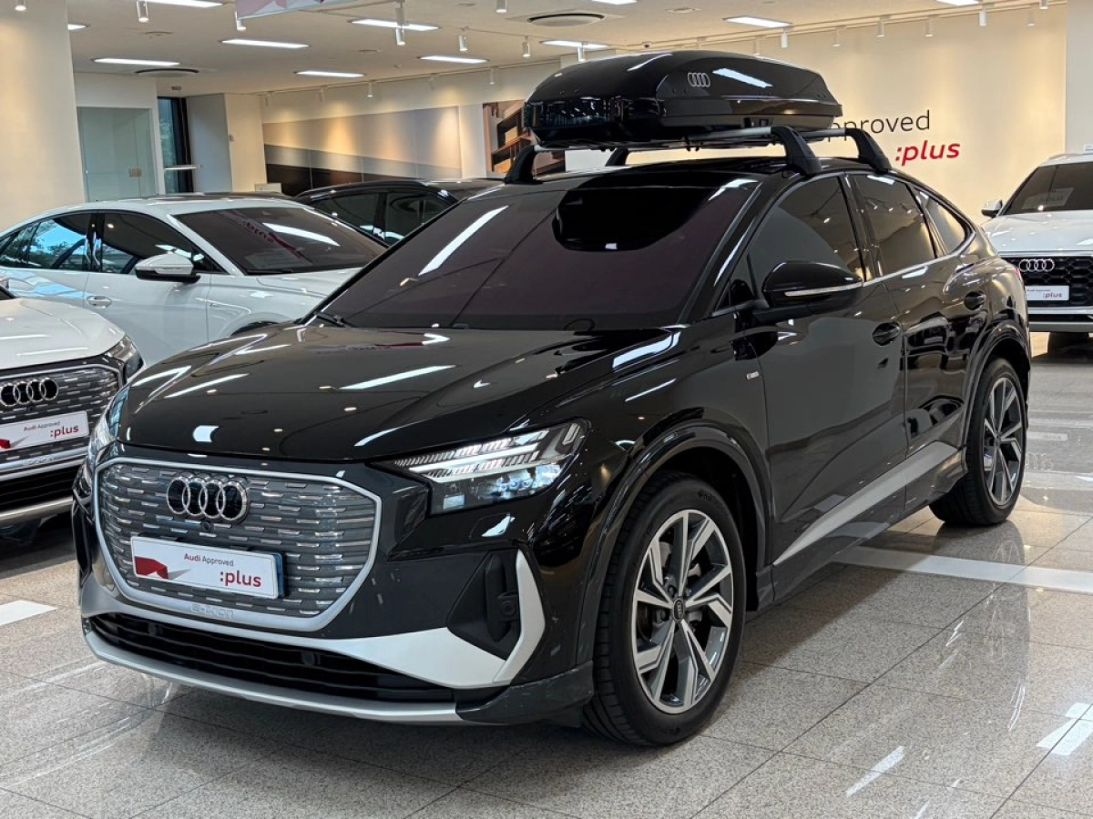 AUDI Q4 E-TRON F4  2023
