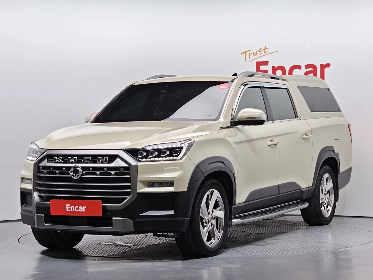 SSANGYONG REXTON SPORTS CAR