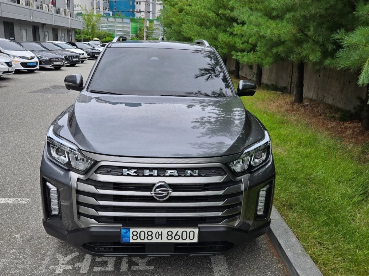 SSANGYONG REXTON SPORTS CAR