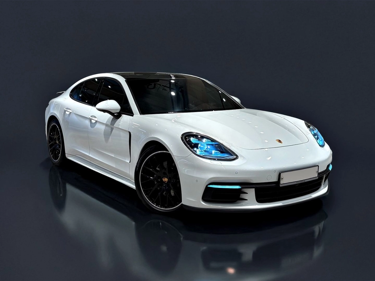 PORSCHE PANAMERA 971