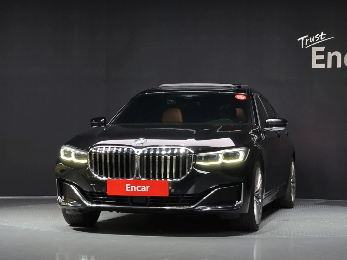BMW 7-SERIES G11