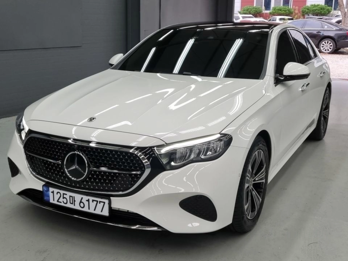 MERCEDES BENZ E-CLASS W213 2025