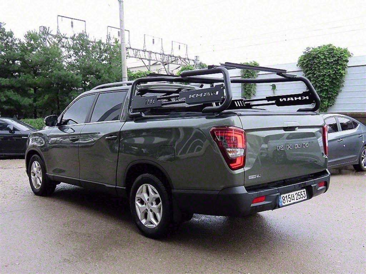 SSANGYONG REXTON SPORTS CAR