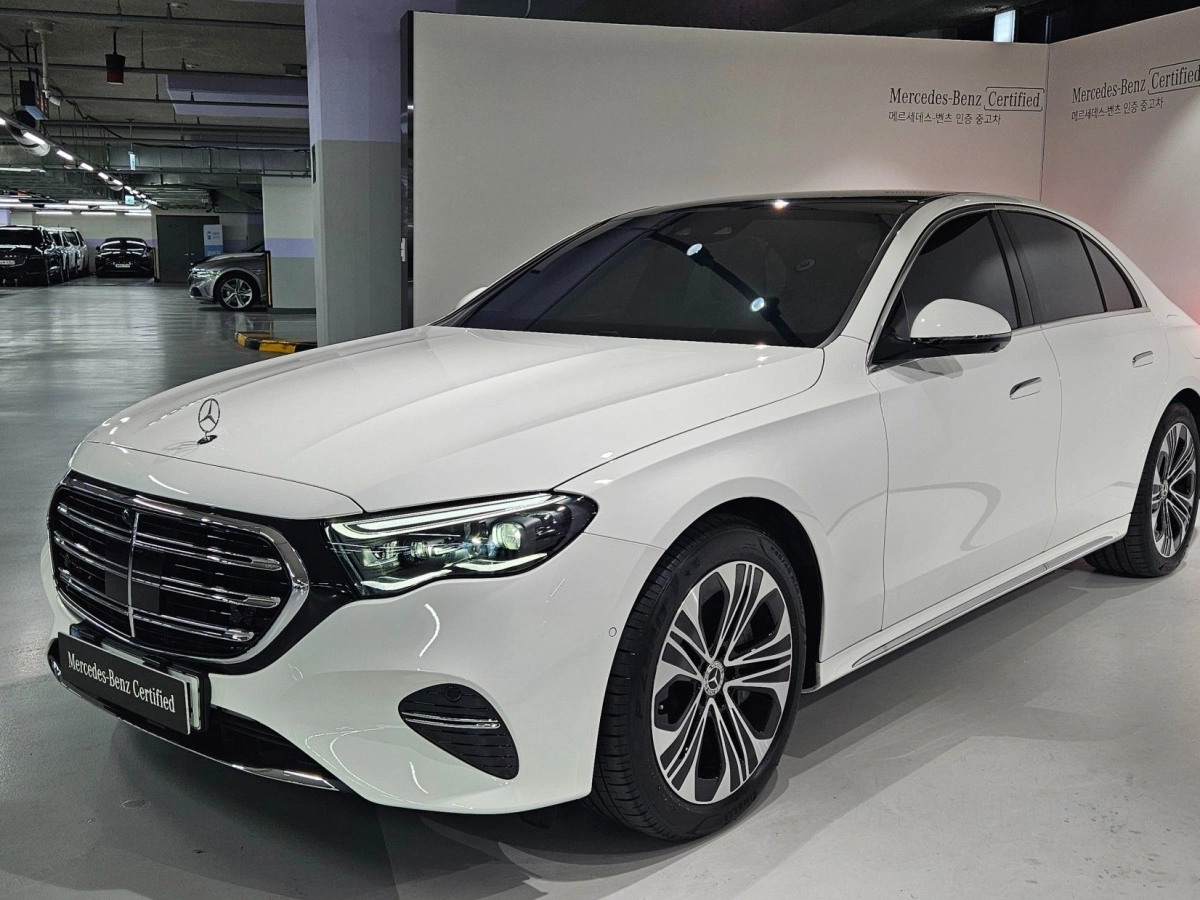 MERCEDES BENZ E-CLASS W214  2025