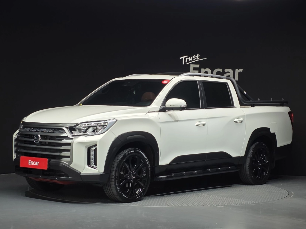 SSANGYONG REXTON SPORTS CAR