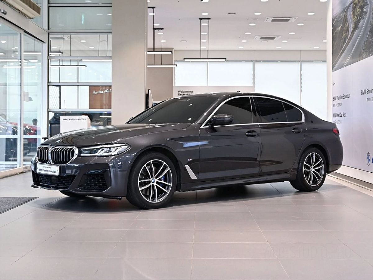 BMW 5-SERIES G30 2020