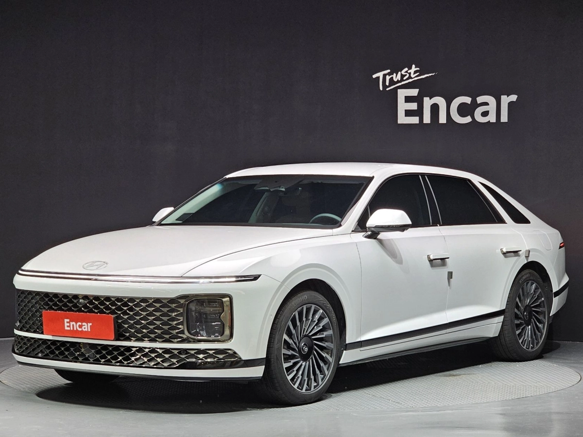 HYUNDAI GRANDEUR HYBRID GN7  2024