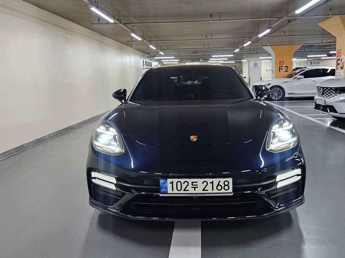 PORSCHE PANAMERA 971