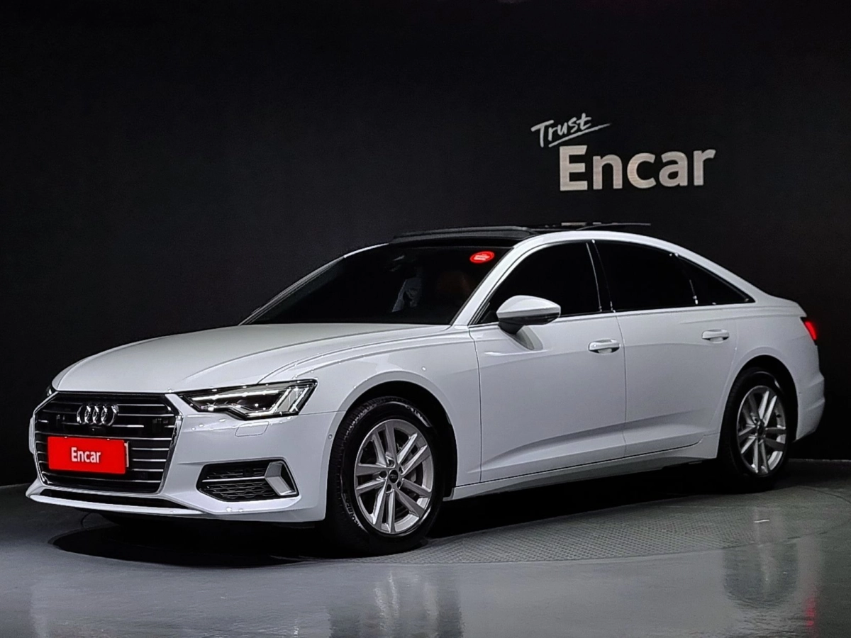 AUDI A6 C8  2023