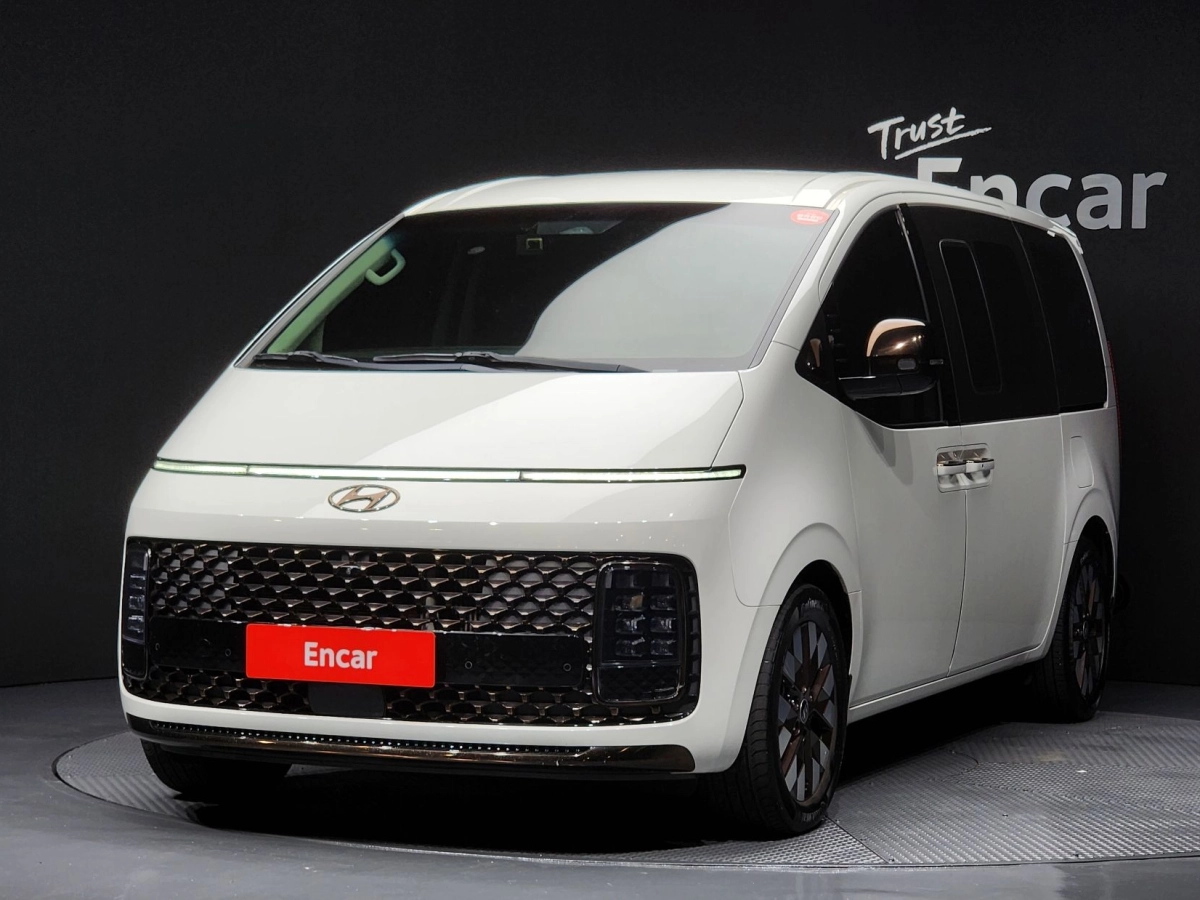 HYUNDAI STARIA 2021
