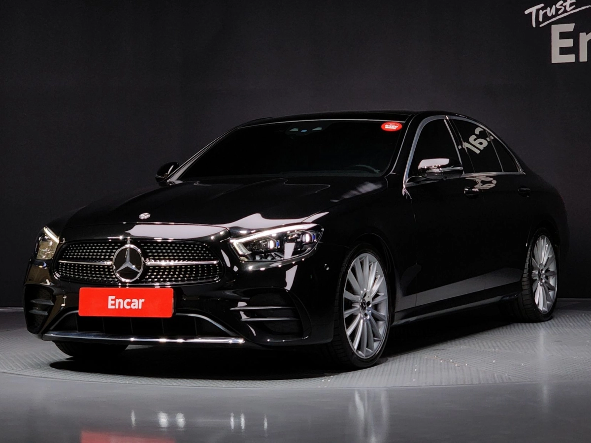 MERCEDES BENZ E-CLASS W213 2021
