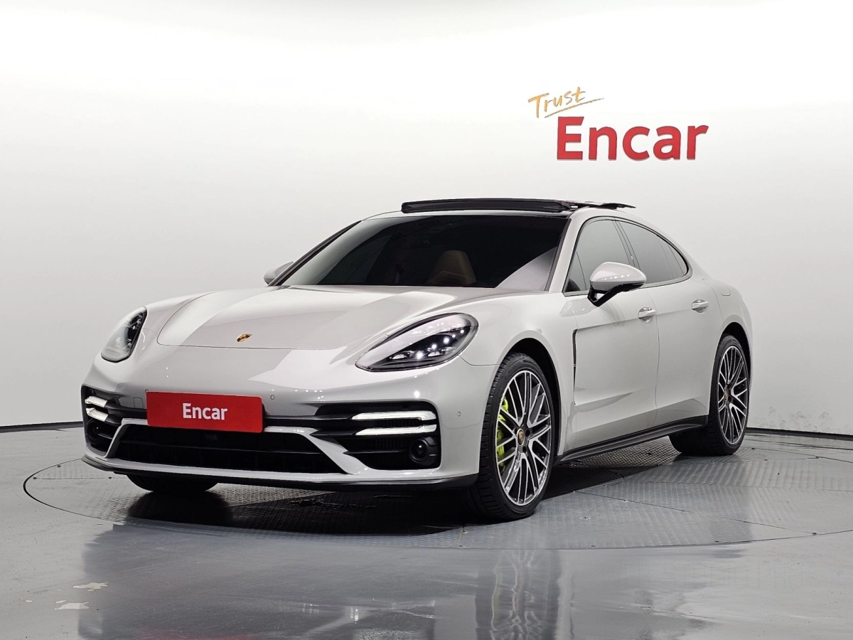 PORSCHE PANAMERA 971