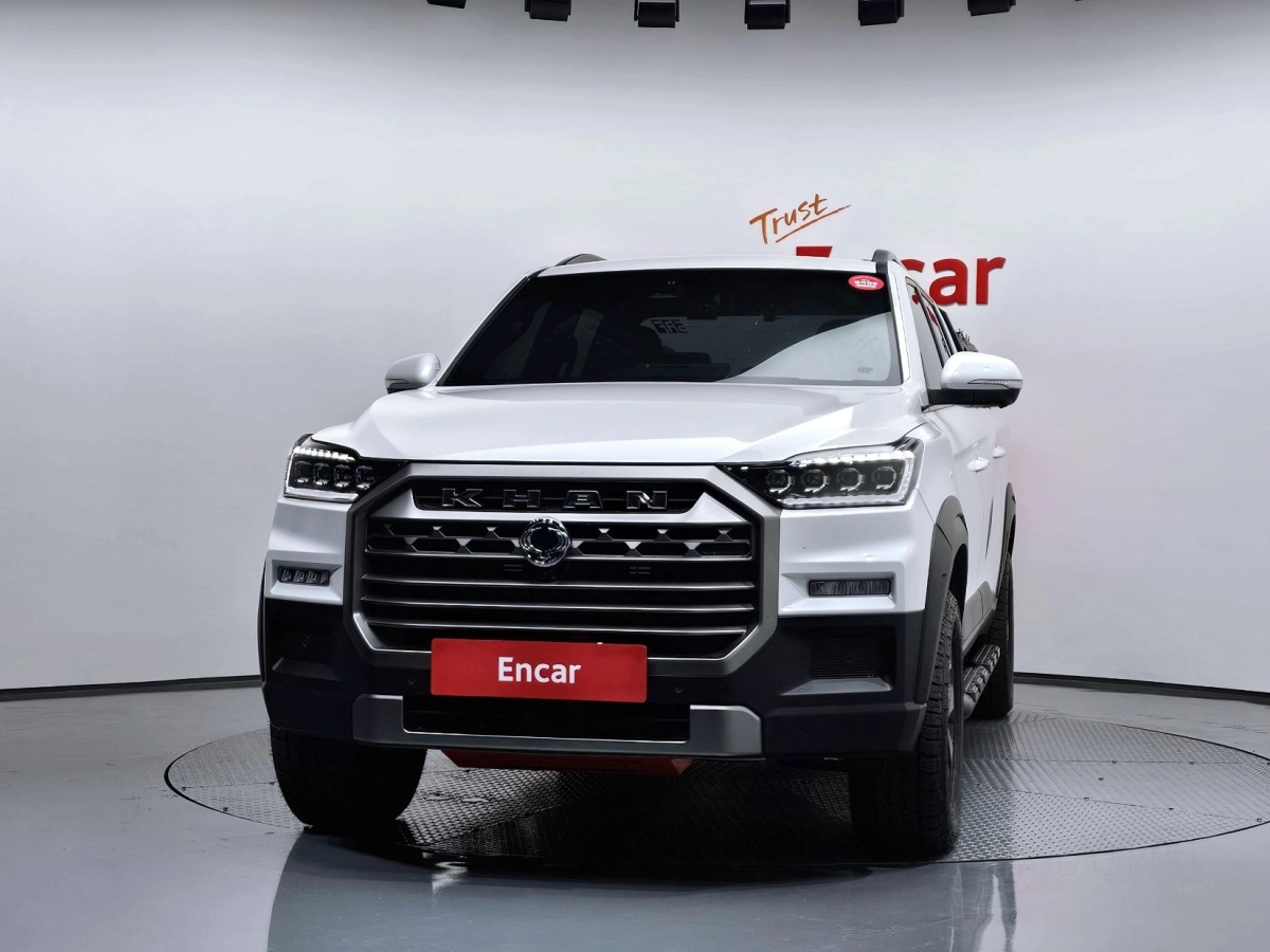 SSANGYONG REXTON SPORTS CAR